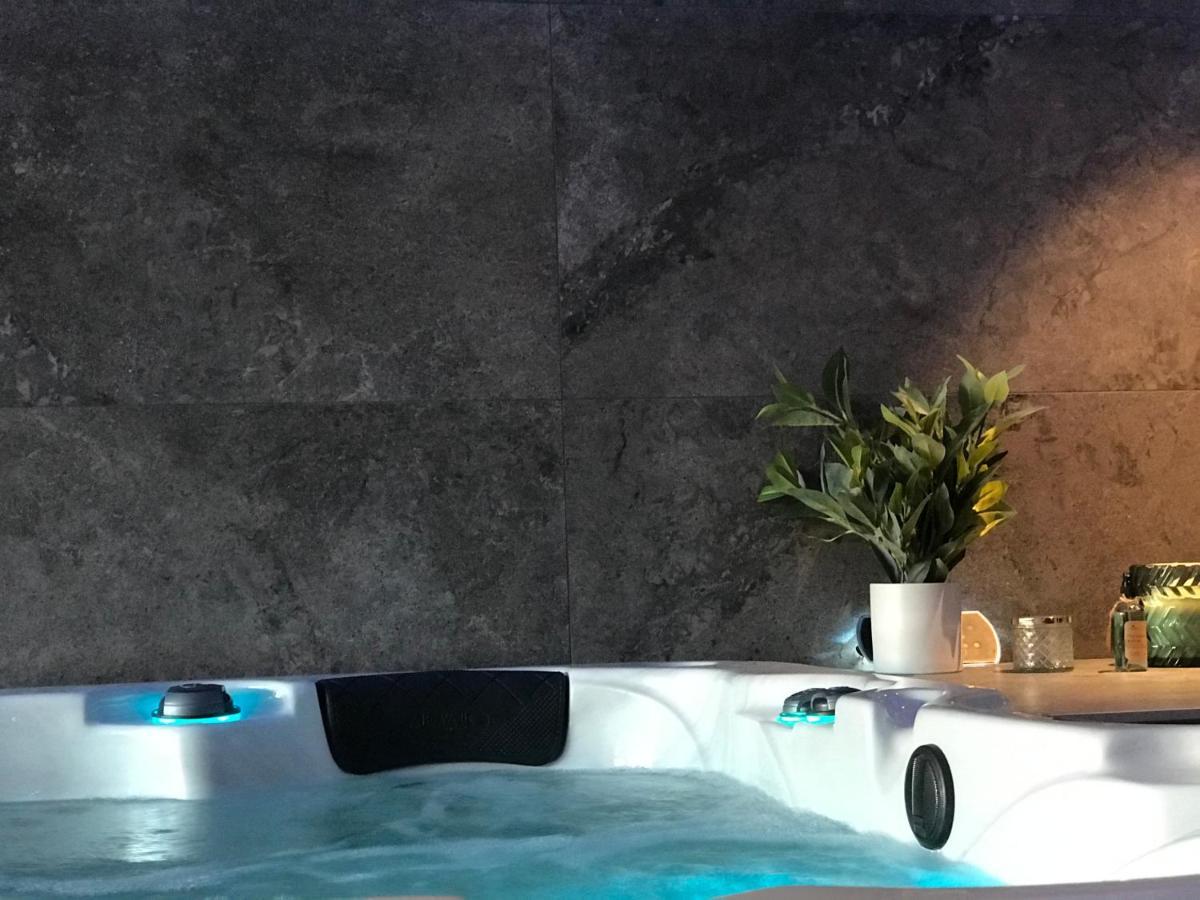 L'Odyssee Spa Seclin Ngoại thất bức ảnh